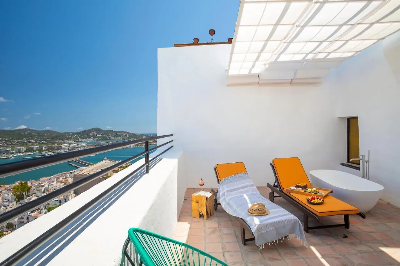 Hotel La Torre Del Canonigo - Small Luxury Hotels Ibiza