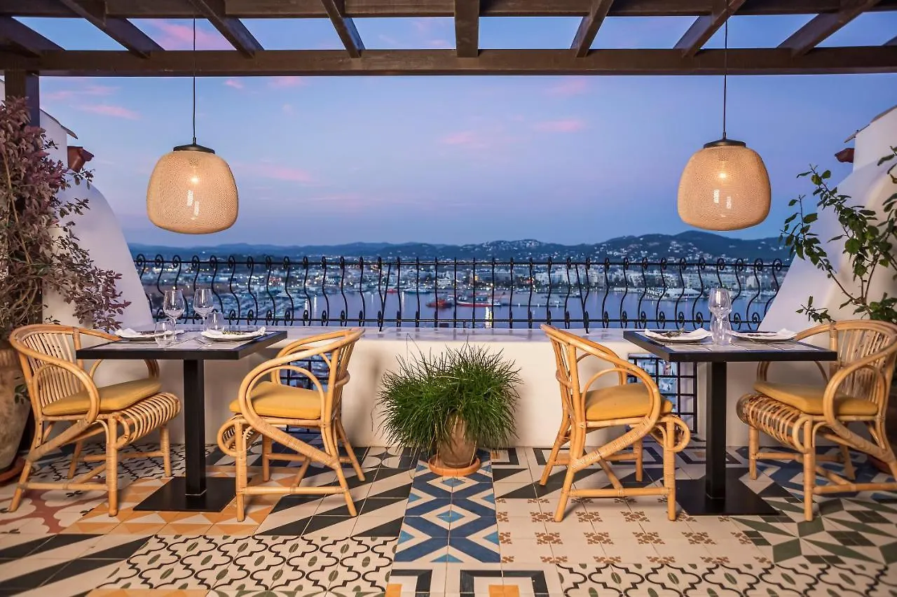 Hotel La Torre Del Canonigo - Small Luxury Hotels Ibiza