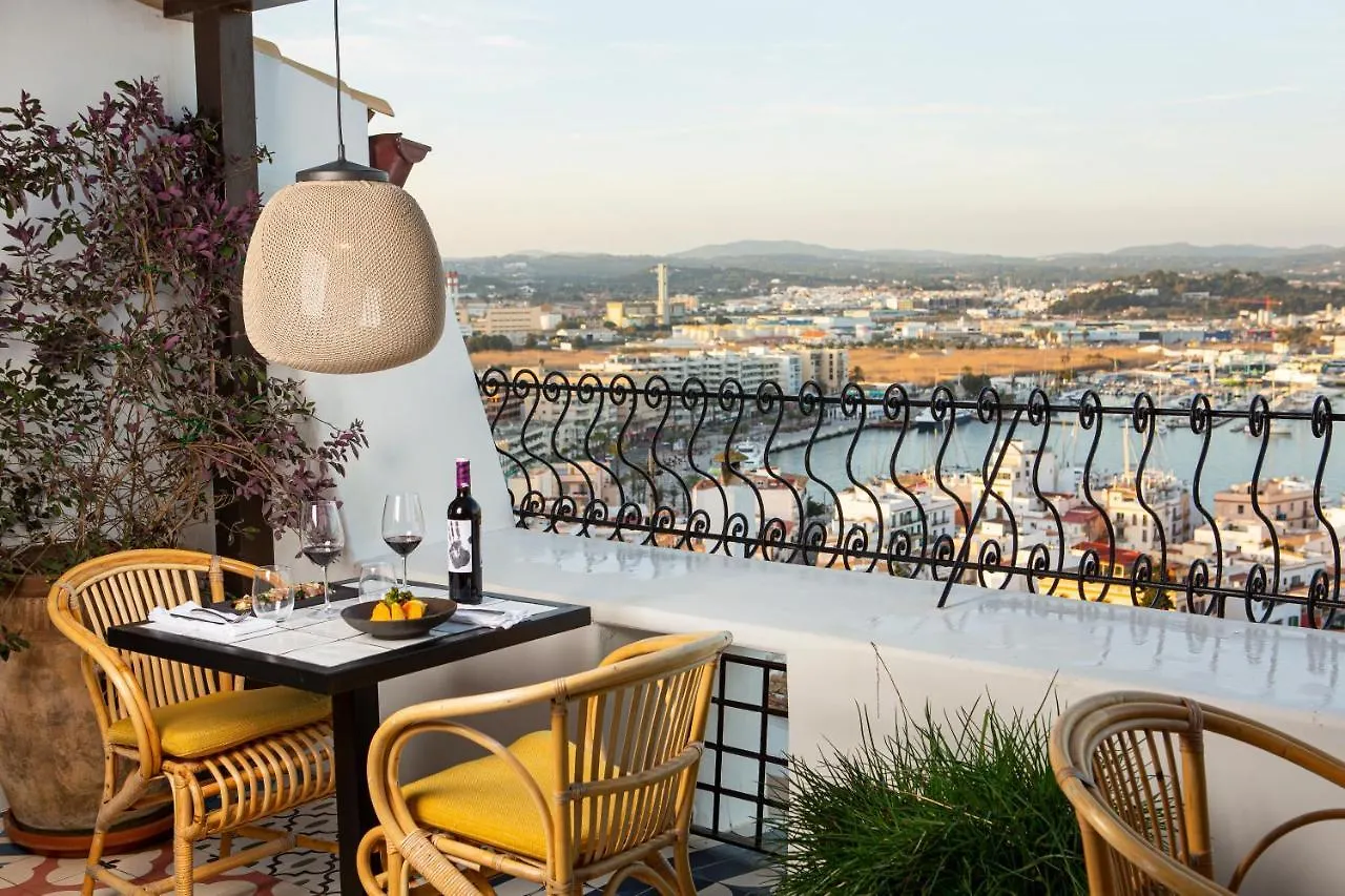 ****  Hotel La Torre Del Canonigo - Small Luxury Hotels Ibiza Spanyolország