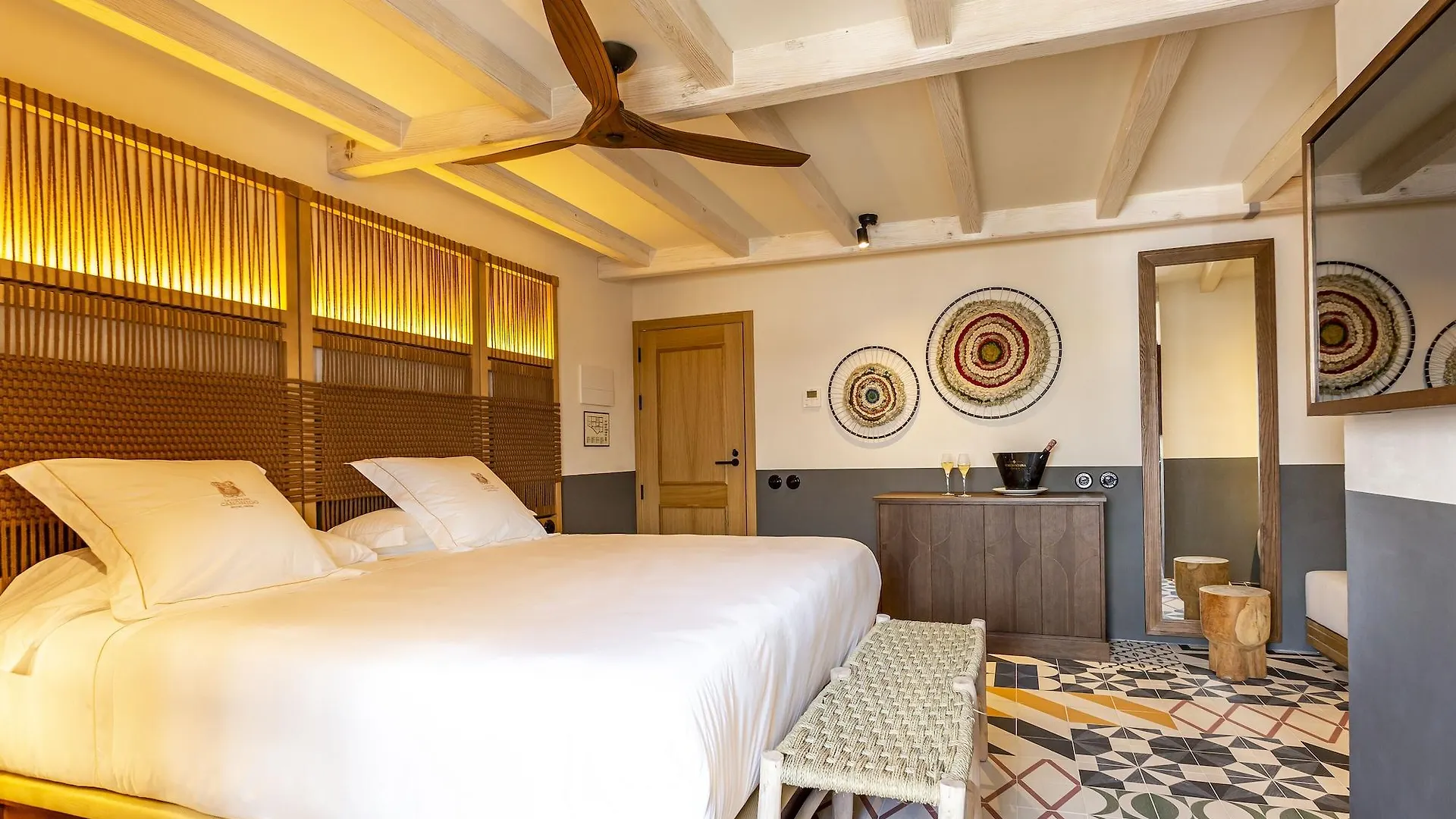 Hotel La Torre Del Canonigo - Small Luxury Hotels Ibiza
