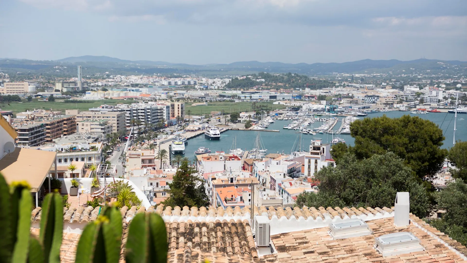 Hotel La Torre Del Canonigo - Small Luxury Hotels Ibiza